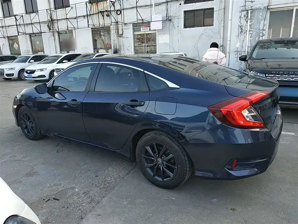 Honda Civic — фото 5