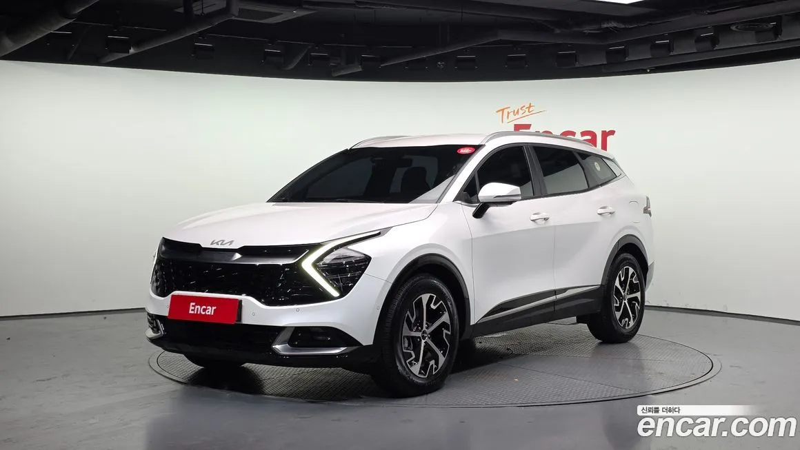 Kia Sportage — фото 1