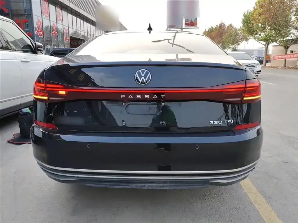Volkswagen Passat — фото 6