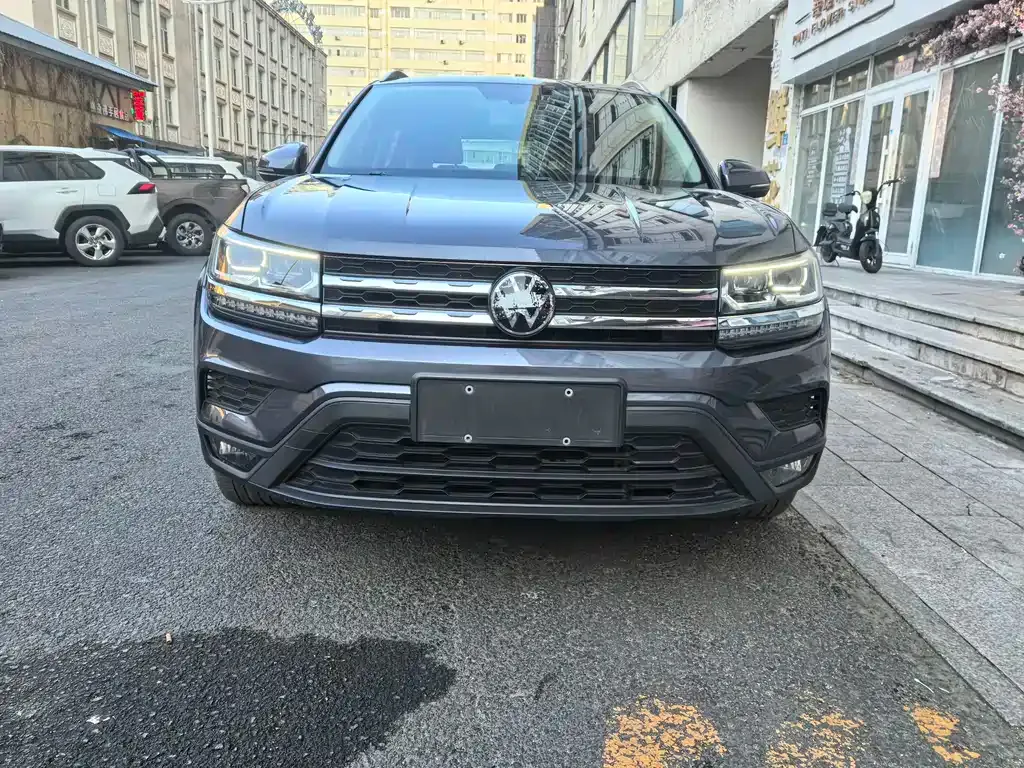 Volkswagen Tharu — фото 2