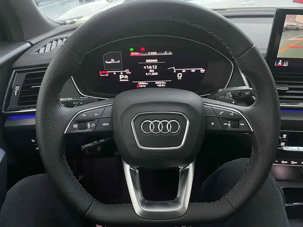 Audi Q5L Sportback — фото 8