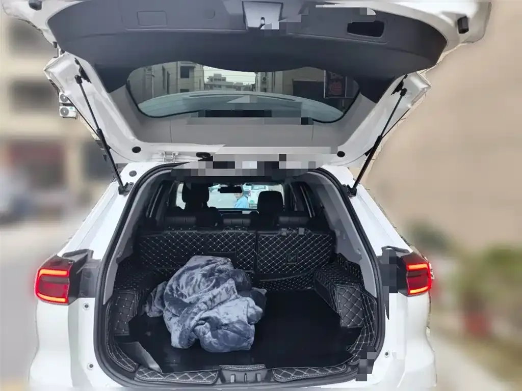 Chery Tiggo 8 — фото 10