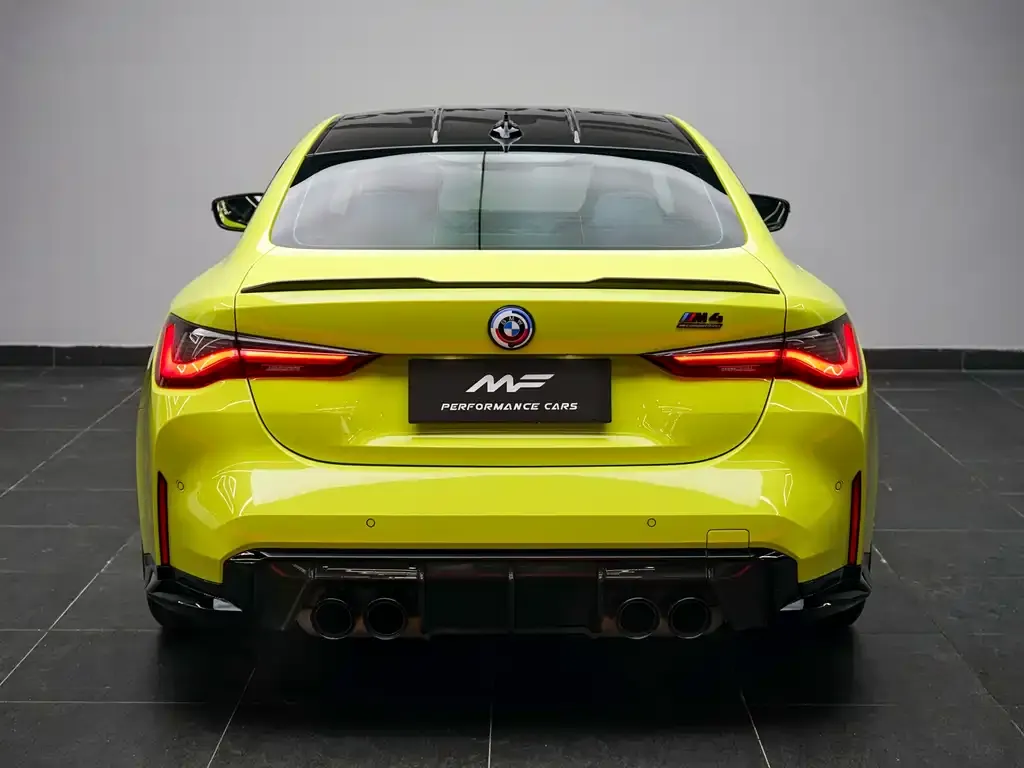 BMW M4 — фото 4