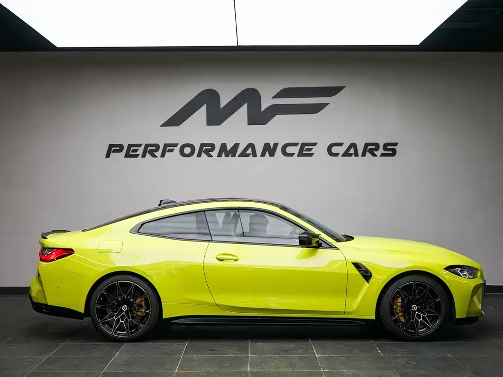 BMW M4 — фото 5