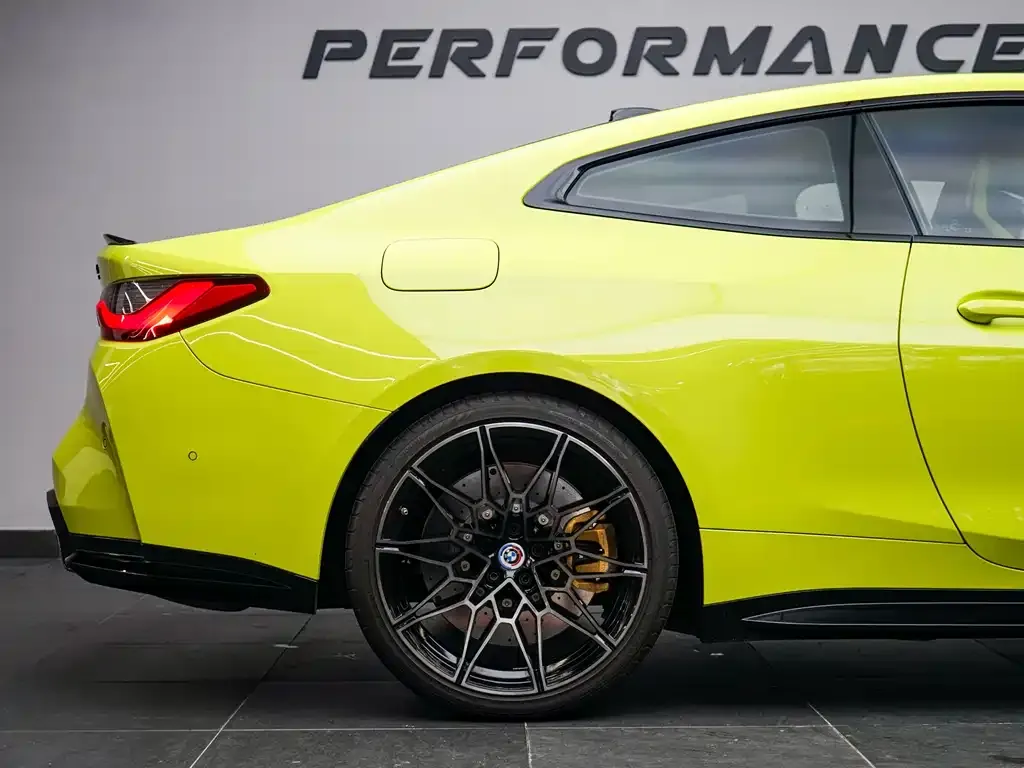 BMW M4 — фото 7