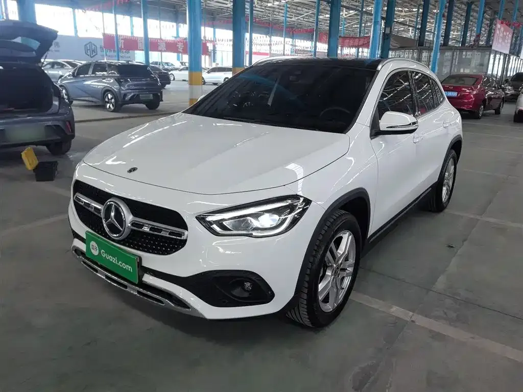 Mercedes-Benz GLA — фото 1
