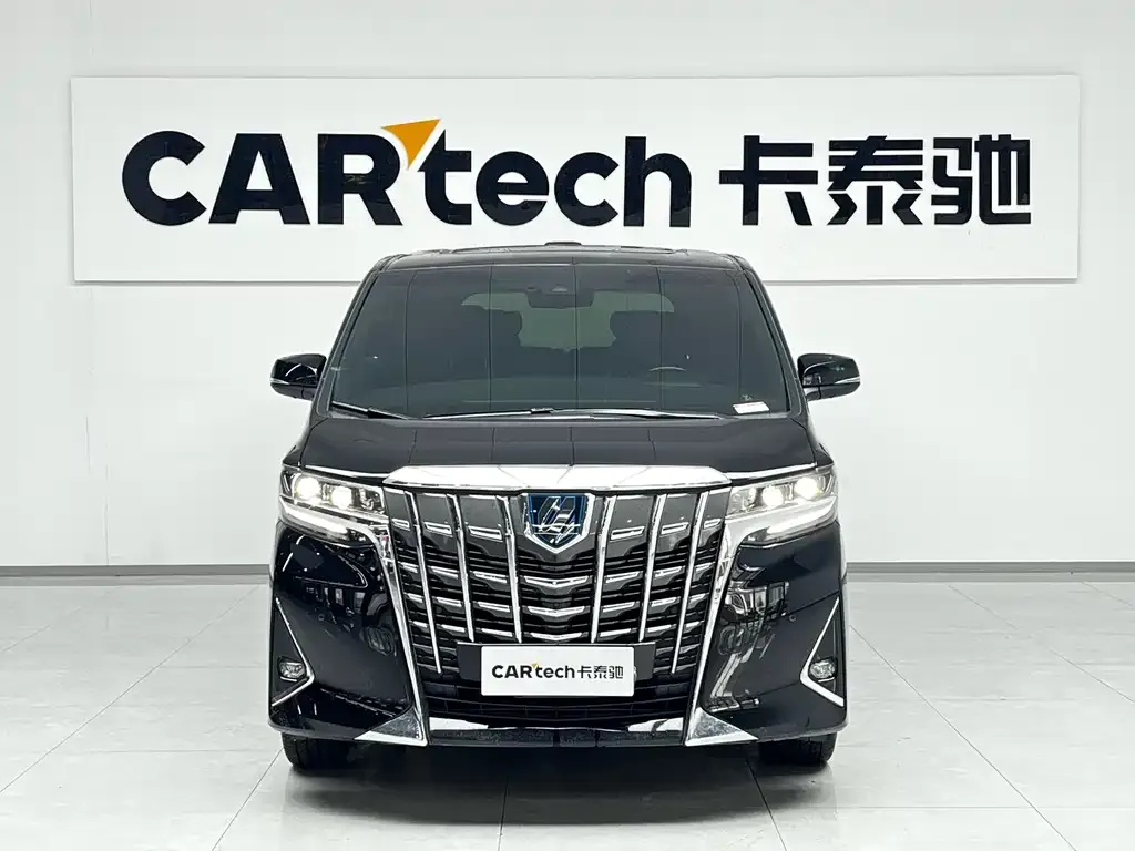 Toyota Alphard — фото 3