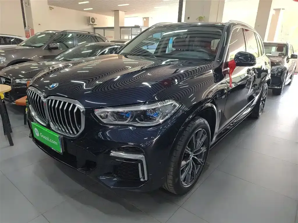 BMW X5 — фото 1