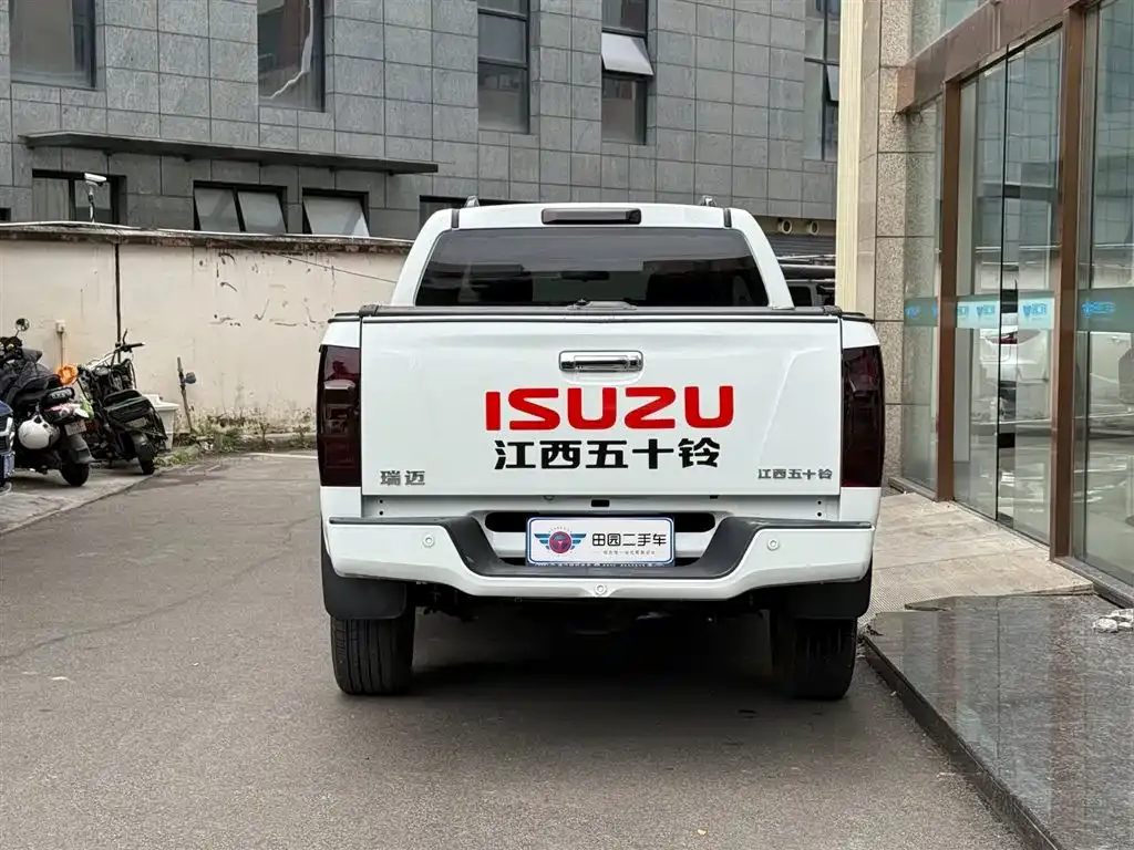 Isuzu RE-MAX — фото 5