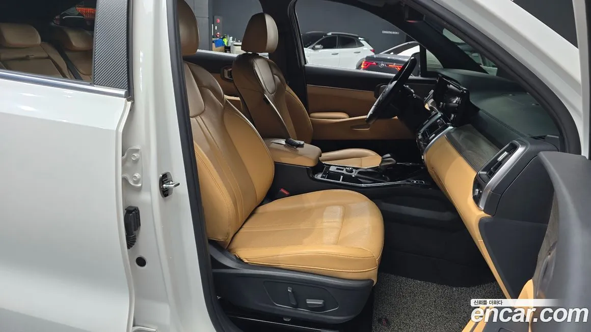 Kia Sorento — фото 10