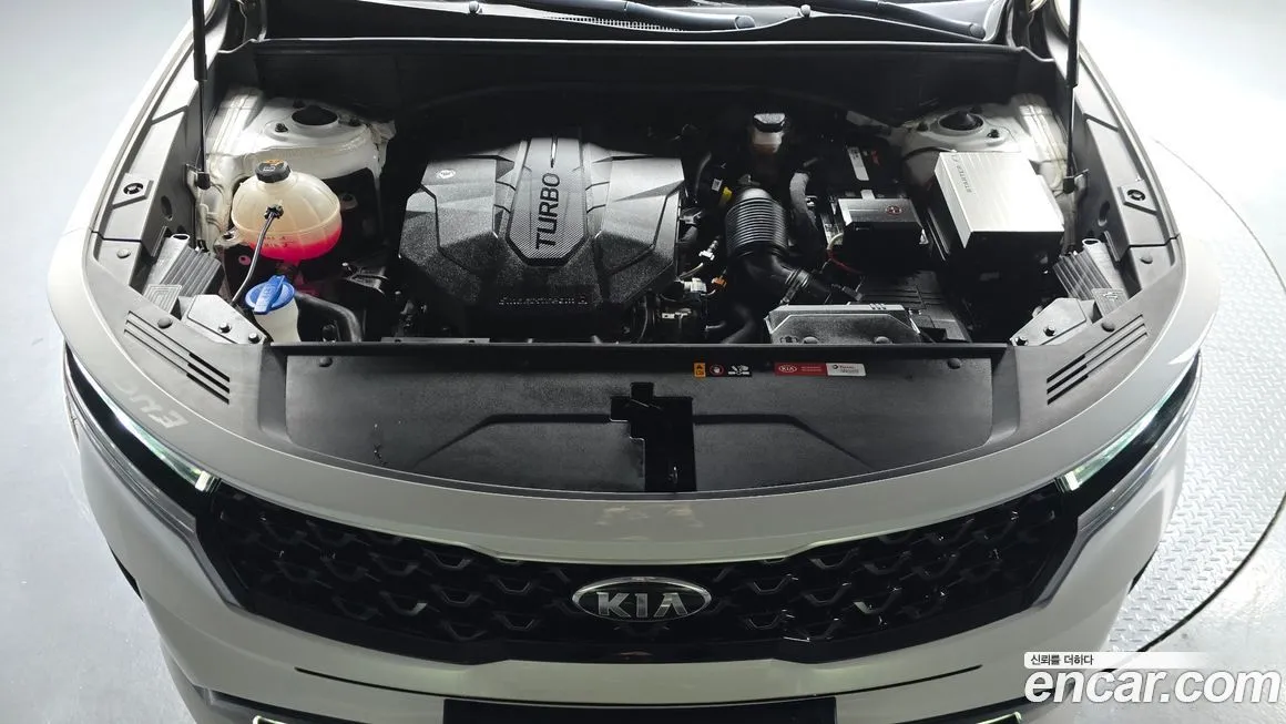 Kia Sorento — фото 6