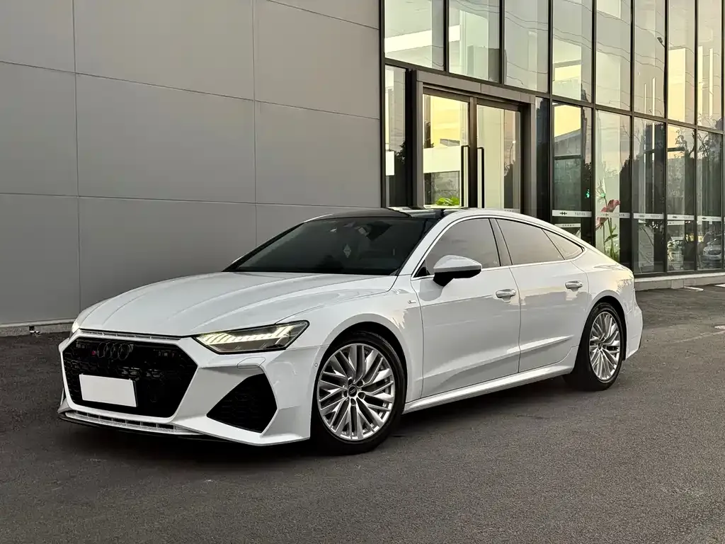 Audi A7 — фото 1