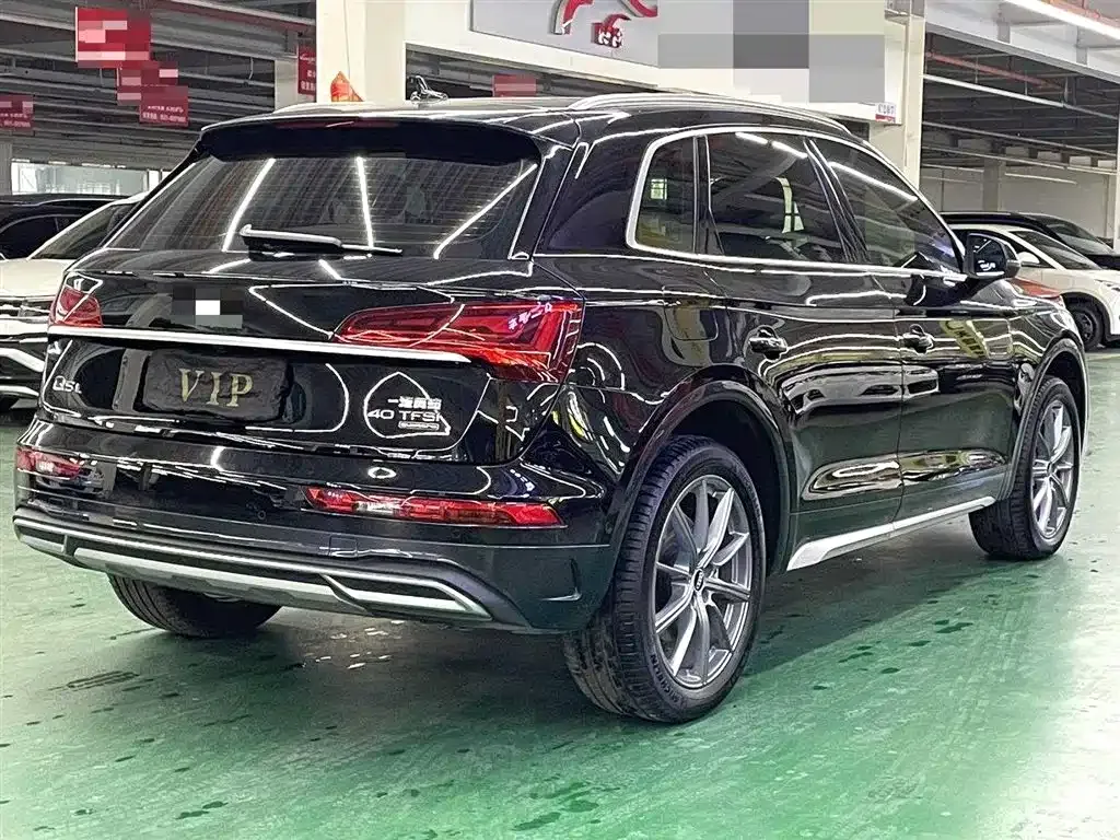 Audi Q5L — фото 7