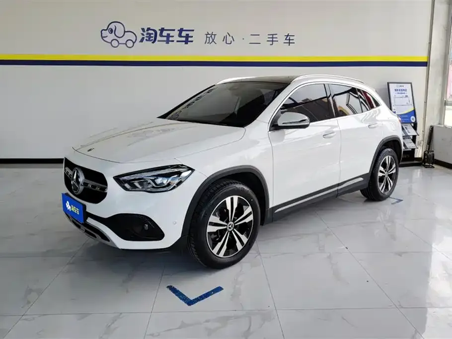 Mercedes-Benz GLA — фото 1