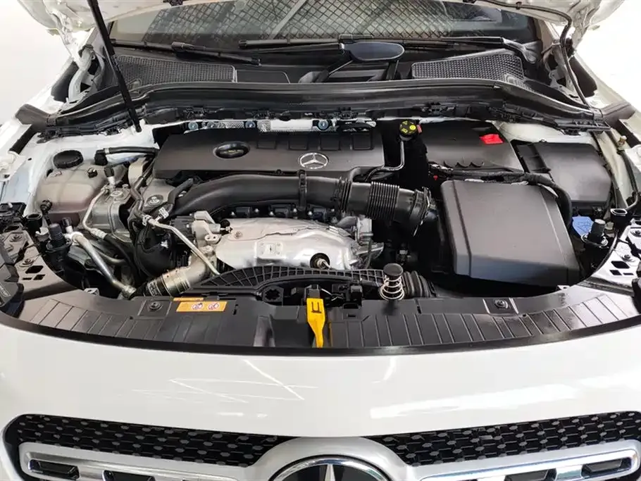 Mercedes-Benz GLA — фото 10