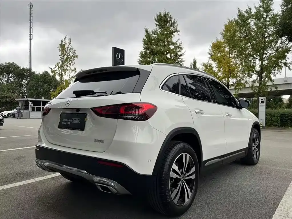 Mercedes-Benz GLA — фото 7
