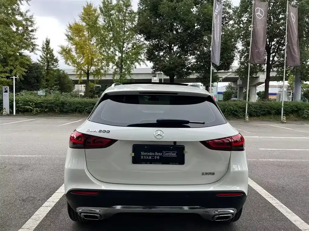 Mercedes-Benz GLA — фото 8
