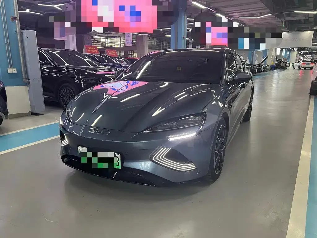 BYD Seal — фото 1