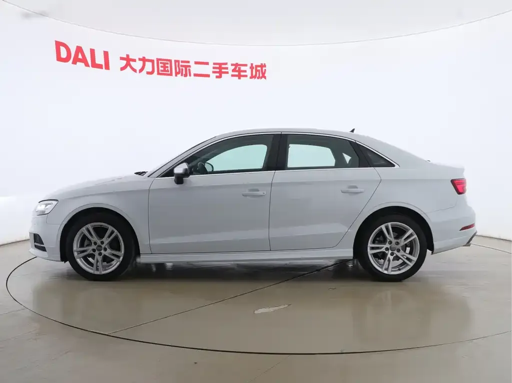 Audi A3 — фото 8