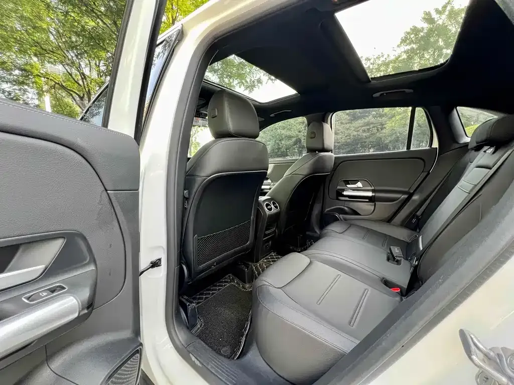 Mercedes-Benz GLA — фото 6