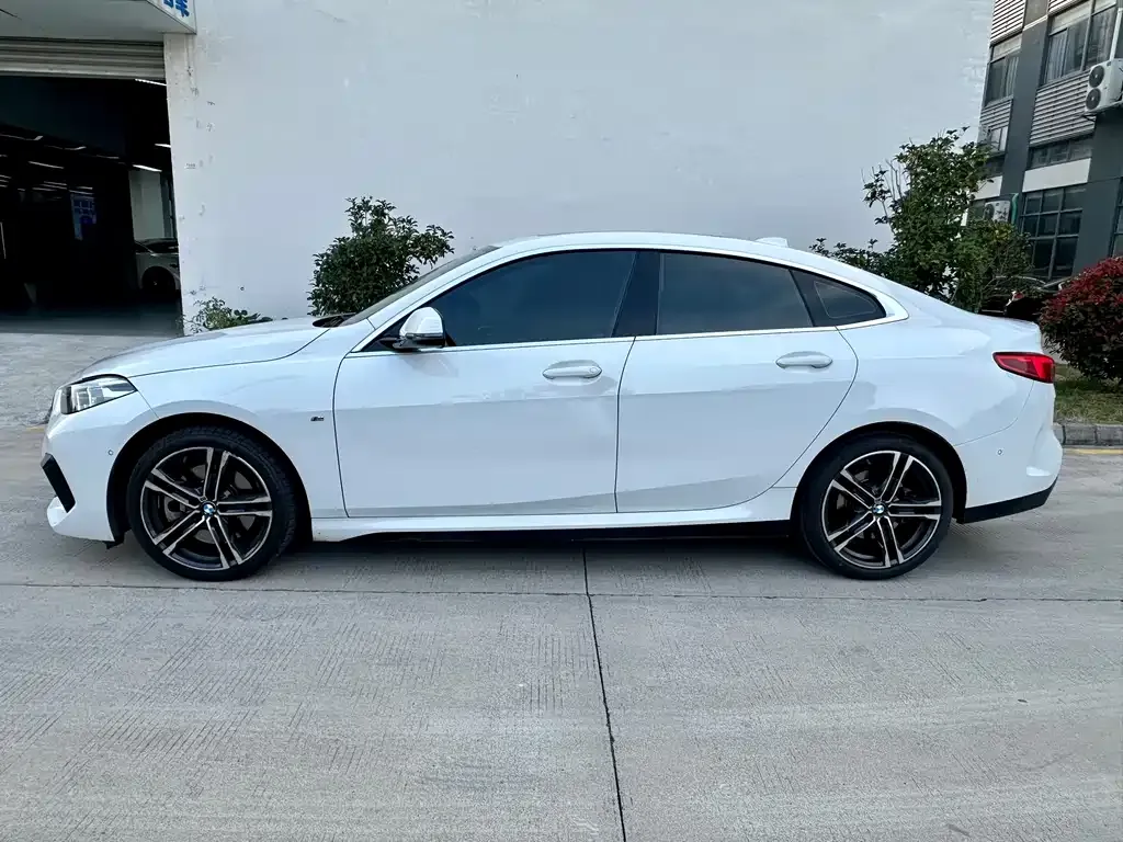 BMW 2 Series (Import) — фото 3