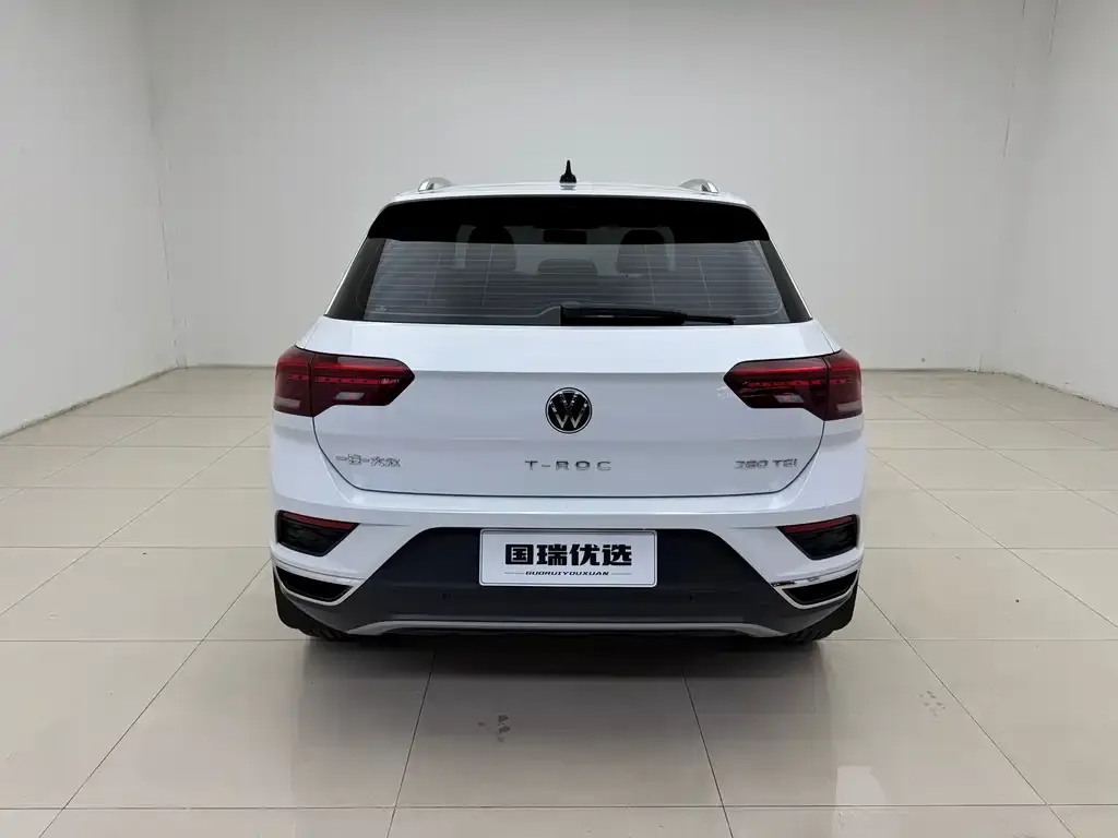 Volkswagen T-Roc — фото 5