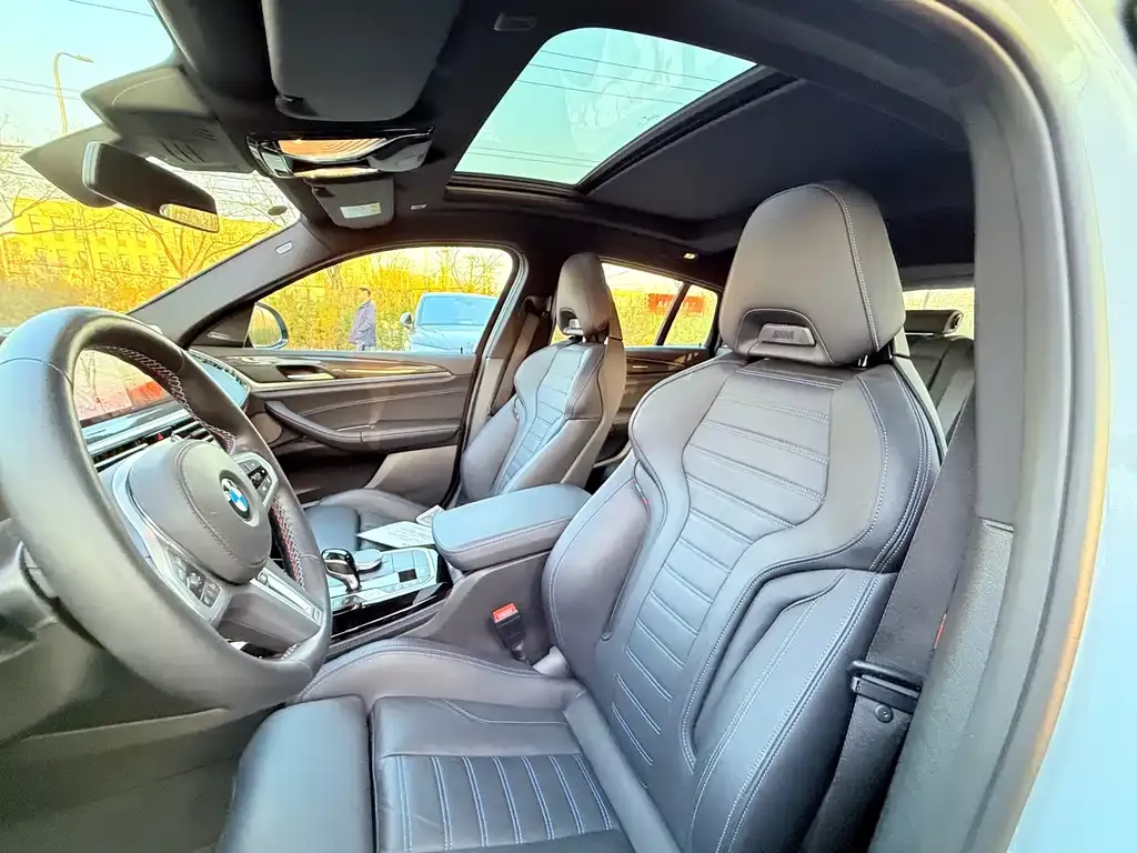 BMW X4 M40i — фото 7