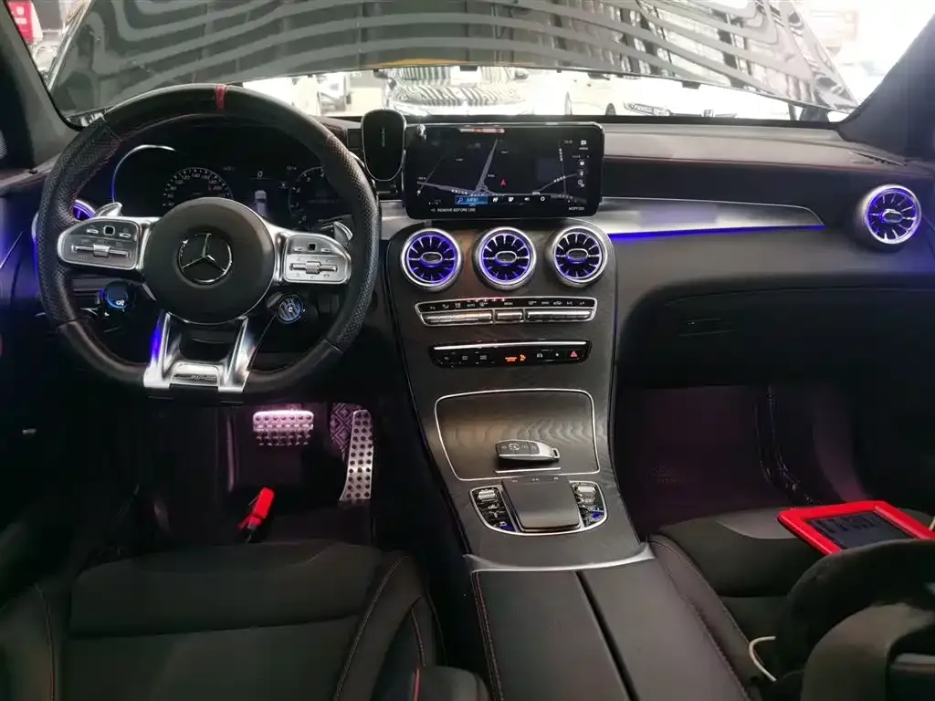 Mercedes-Benz GLC AMG — фото 10