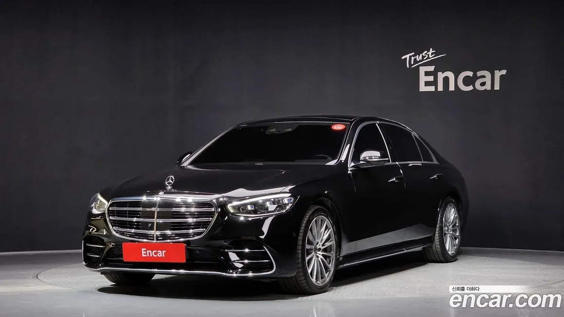 Mercedes-Benz S-Class — фото 1