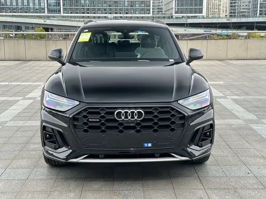 Audi Q5L — фото 2
