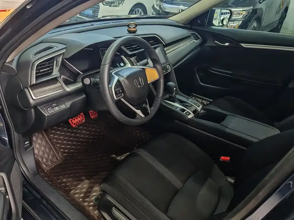 Honda Civic — фото 3