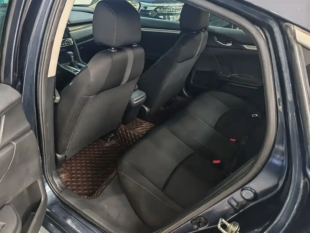 Honda Civic — фото 5