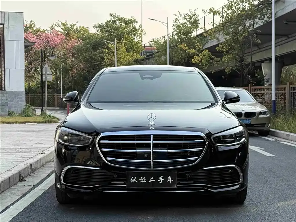 Mercedes-Benz S-Class — фото 1