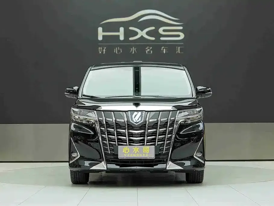 Toyota Alphard — фото 2