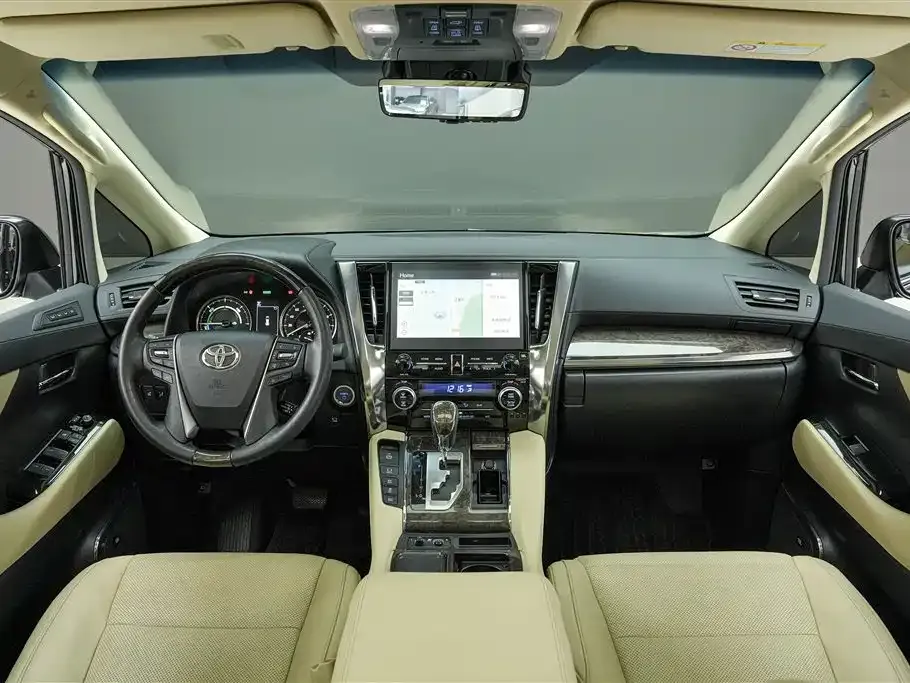 Toyota Alphard — фото 6