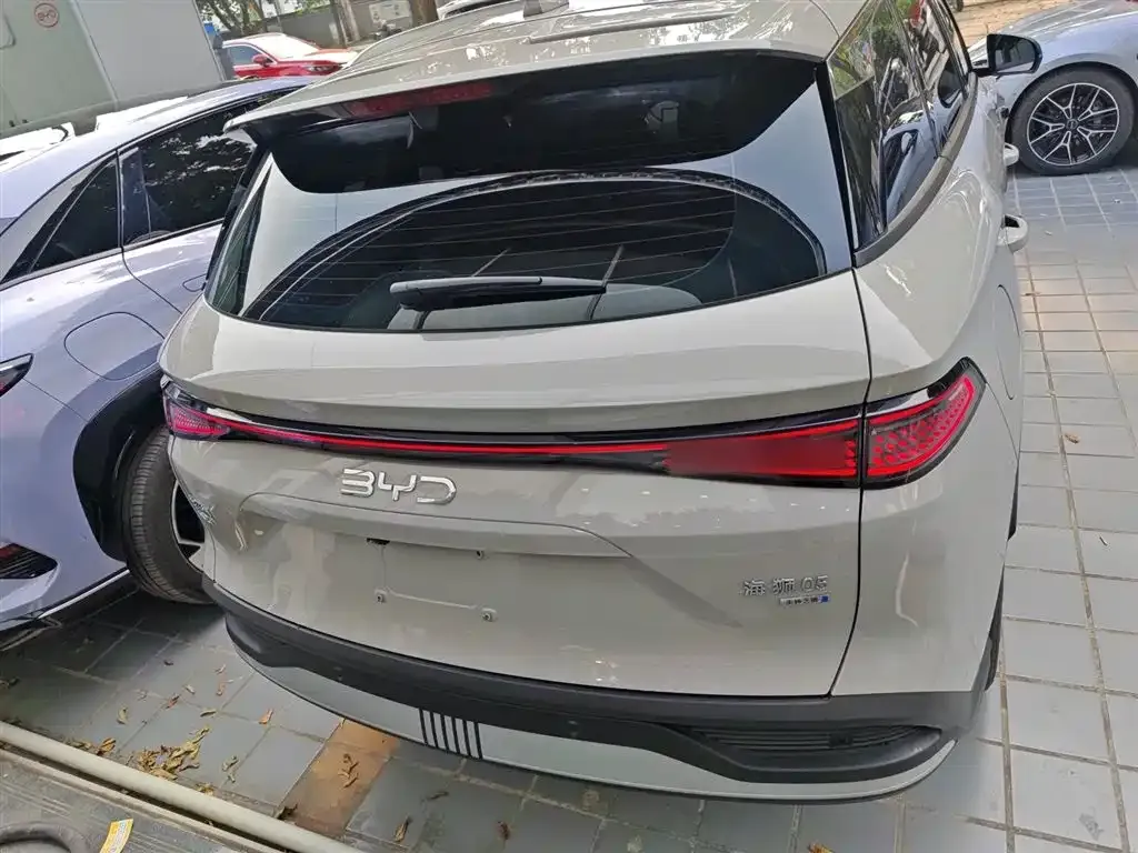BYD Seal 05 DM-i — фото 6