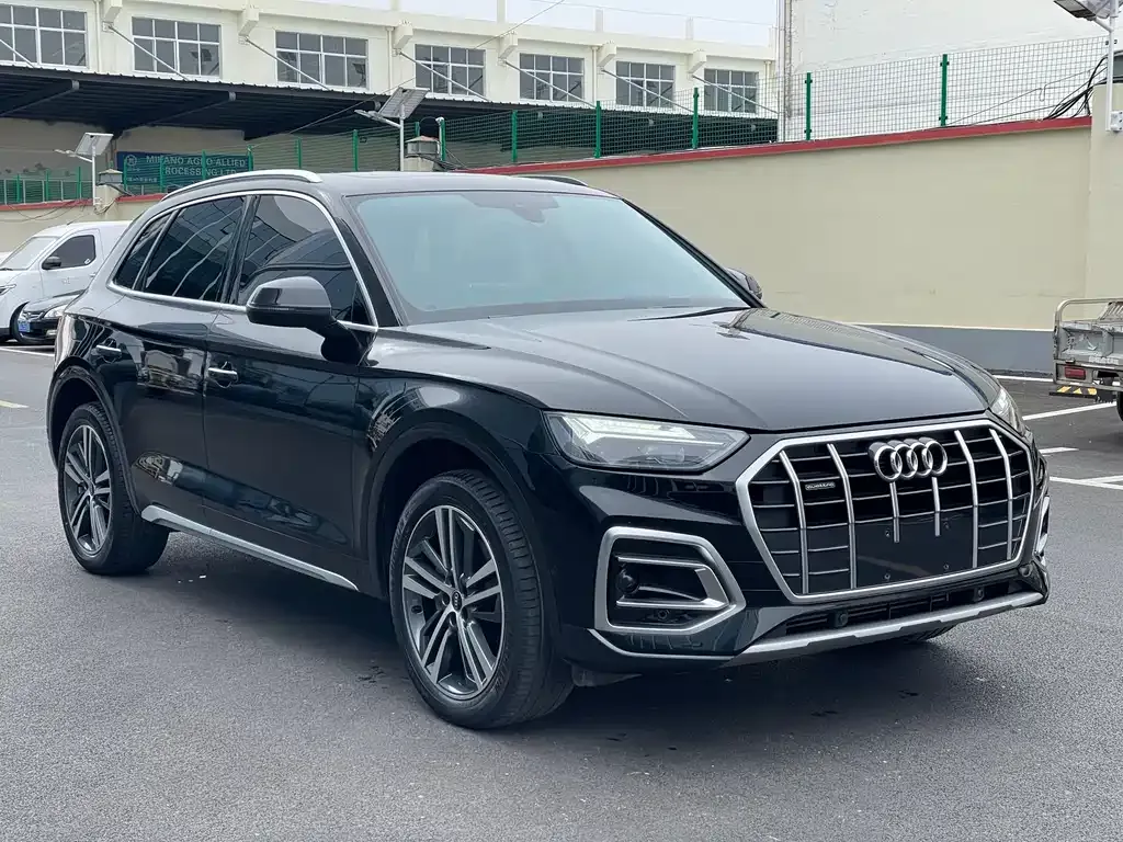 Audi Q5L — фото 3