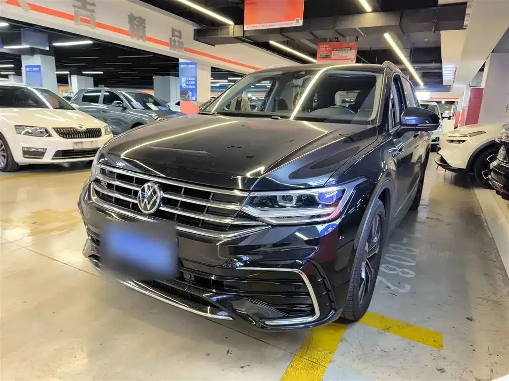Volkswagen Tiguan L — фото 2