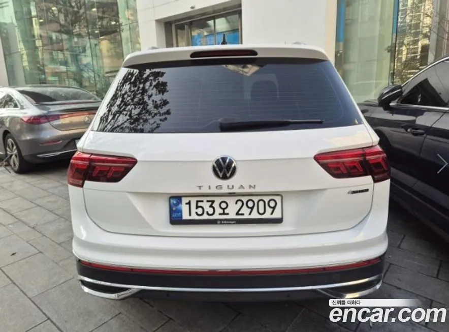 Volkswagen Tiguan — фото 2