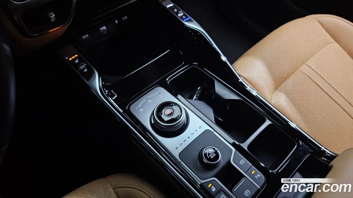Kia Sorento — фото 9