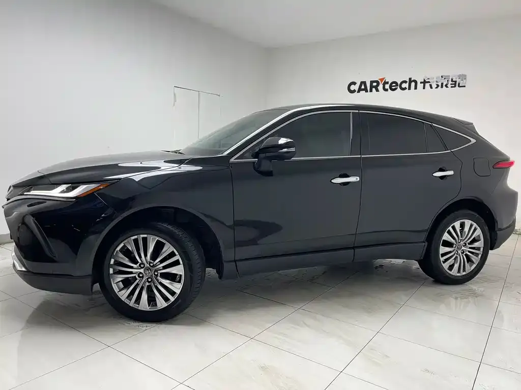 Toyota Harrier — фото 8