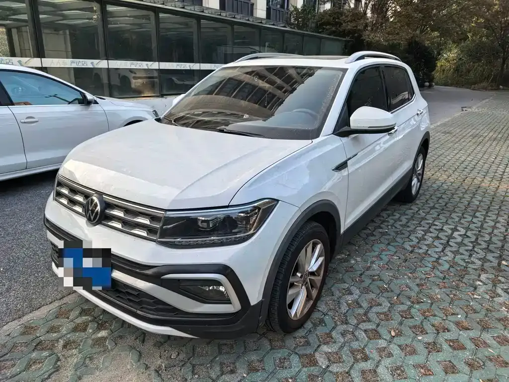 Volkswagen T-Cross — фото 1