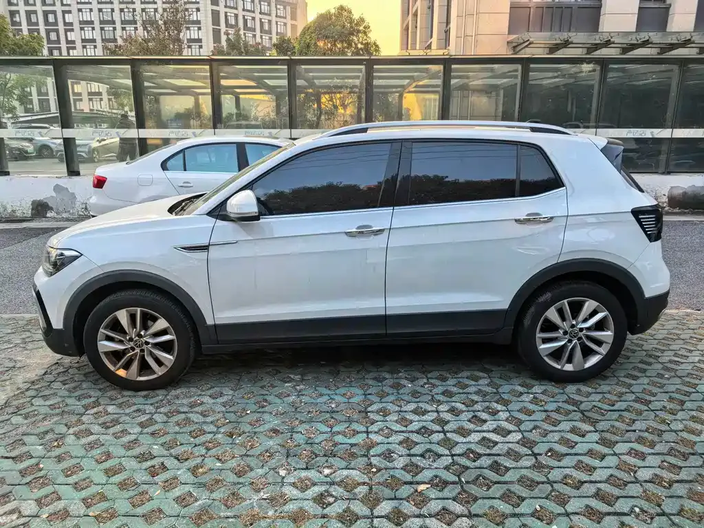 Volkswagen T-Cross — фото 4