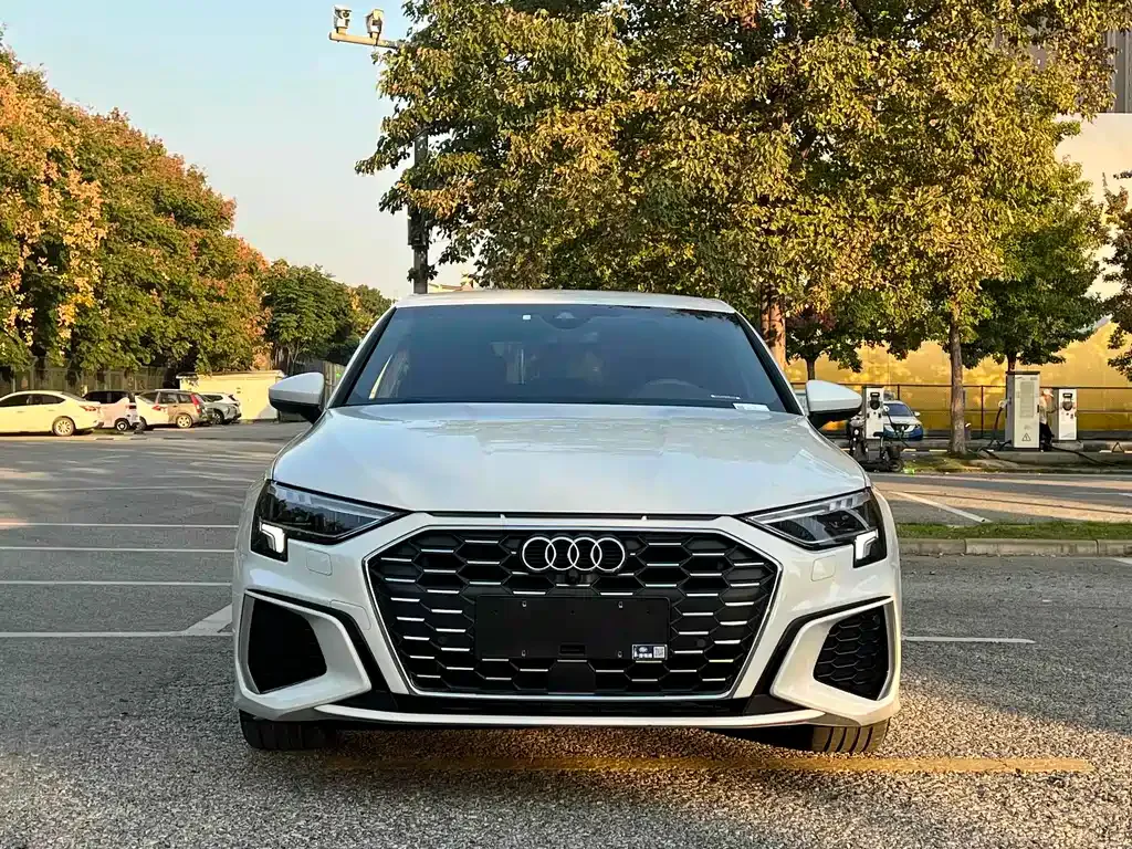Audi A3 — фото 2