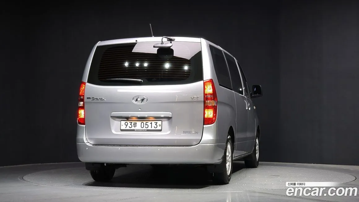 Hyundai Starex — фото 4