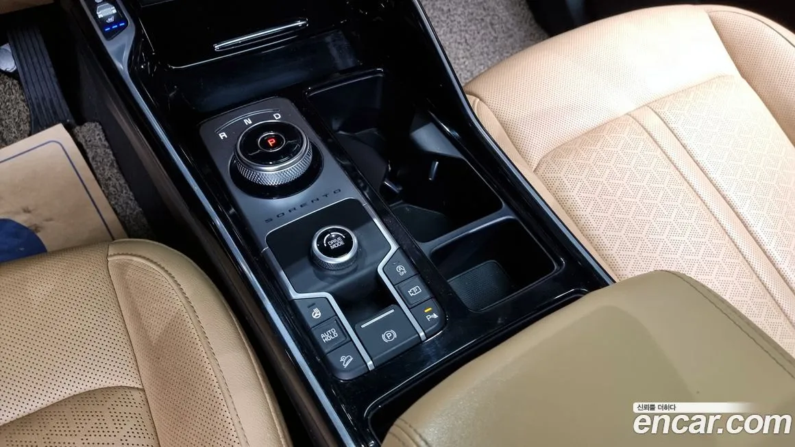 Kia Sorento — фото 9