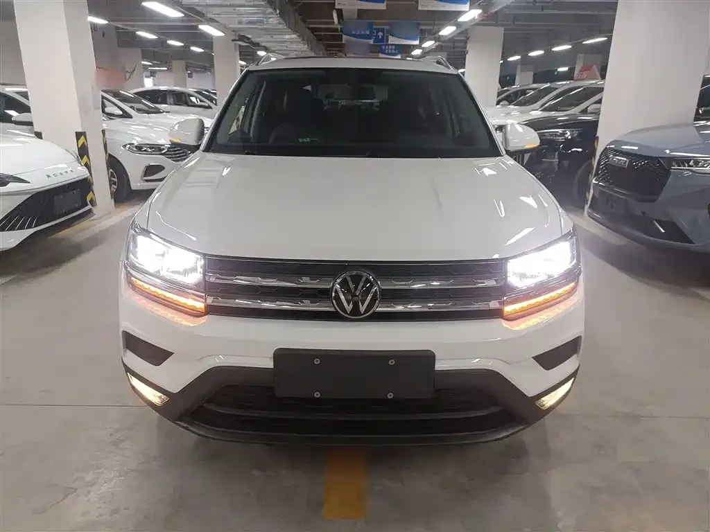 Volkswagen Tharu — фото 3