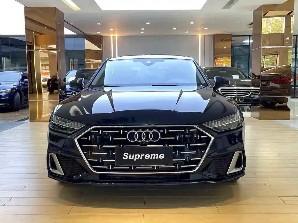 Audi A7L — фото 2