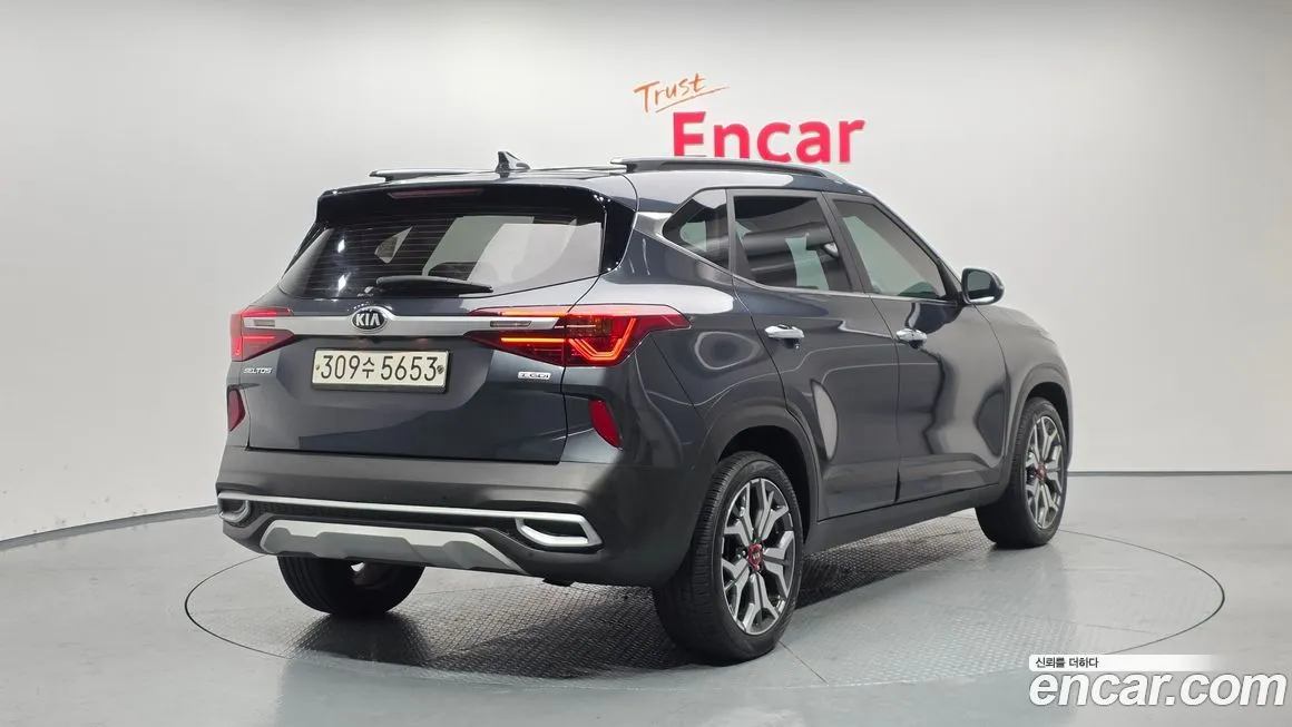 Kia Seltos — фото 2