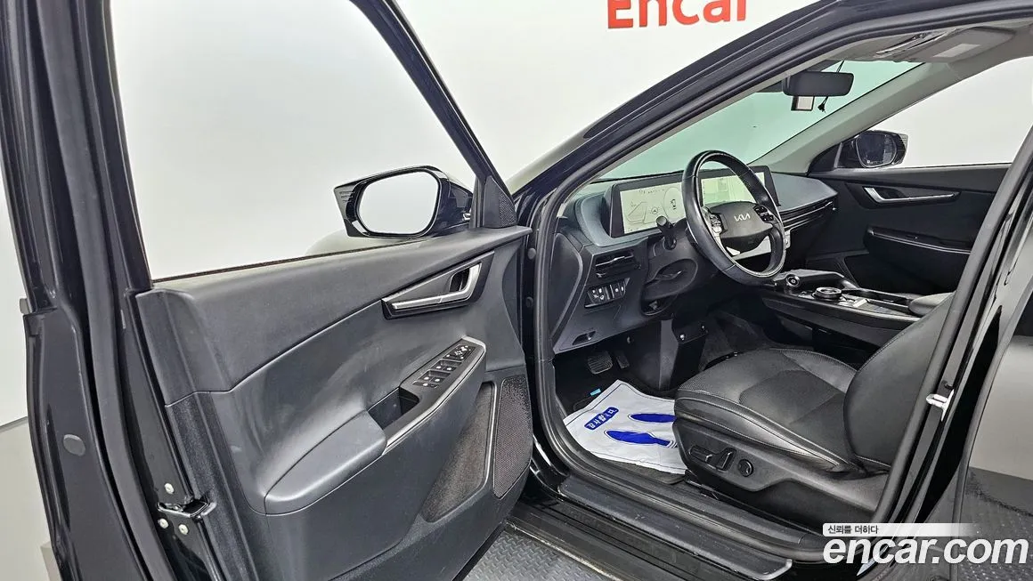 Kia EV6 — фото 10
